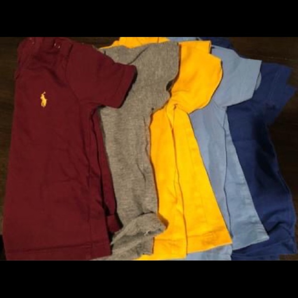 Boys size 9mth tees and 1 onesie
